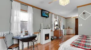 Hatchery House Bed & Breakfast - Image 5