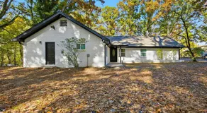 The 6BR Atlanta Retreat House-Poolside Comfort & Playful Vibes sleeps 28 - Image 5