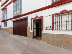 Elegant Holiday Home in Olvera with Terrace - Image 2