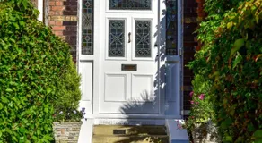 Marple Cottage Guest House - Image 2