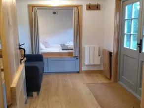 Shepherds Hut in Sussex with Fire Pit  Wildlife - Image 2