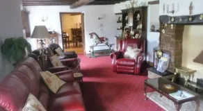 Oakenholt Farm Bed and Breakfast - Image 2