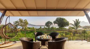 Luna Villa by VEO, StayVista - 2BHK with Lake View & Bonfire - Image 2