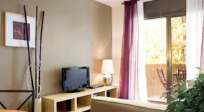 Avinguda Gaudi Apartment - Image 2