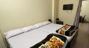 Incredible Banaras Inn - Image 2