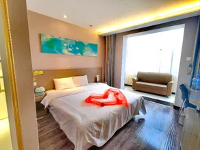 Eaka Hotel - Image 2