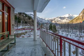 Whitehouse - Image 2