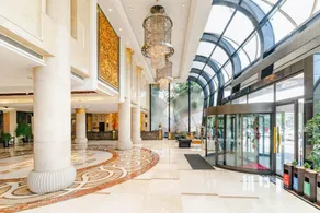 Yuntianlou Holiday Royal Hotel - Image 5