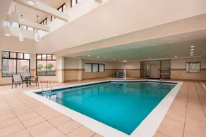 Holiday Inn Express Hotel & Suites McDonough by IHG - Image 4