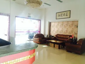 Longqiu Hotel - Image 5