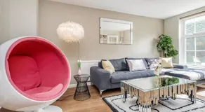 Stylish 3 Bed Sunningdale Center - Parking - LONG STAY discount - Image 3