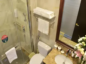 GreenTree Inn JiangSu Changzhou Dinosaur Park Global Harbor Express Hotel - Image 4