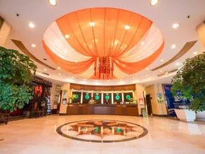 Garden Hotel - Image 5