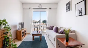 Welcome! Perfect Location-City Center - Image 2