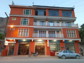 Baltistan Mountain Chalet Hotel - Image 2