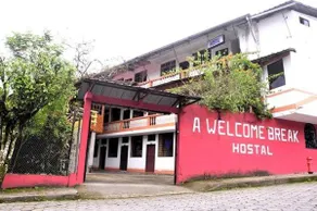 A Welcome Break Hostal - Image 4