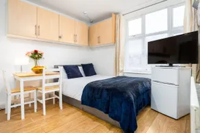 Studio Apartment 10D2 Hendon - Image 2