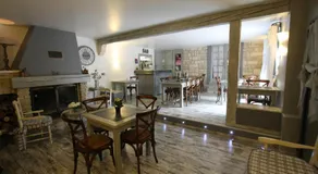 Hotel Van Gogh - Image 4