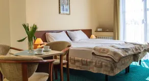 Hotel Aleksander - Image 2