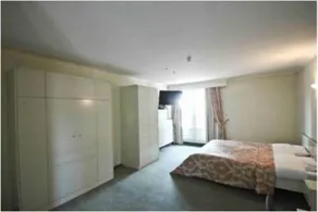 Hotel de modern - Image 2