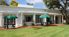 Heatherdale Guesthouse & Shuttle Services - Image 3