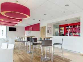 Travelodge Torquay - Image 3