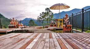 Yanzitao Pottery Coffee B&B - Image 4