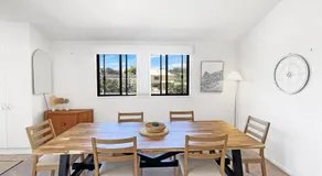 Beachside 3-Bed Apartment with Garage Parking - Image 4