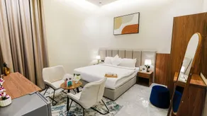 Smart Access Studio in Al Narjis - 65 TV - Image 2