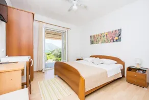 Apartments amp Rooms Jokovic-Standard Double Room with Terrace and Partial Sea View SOBA 5 - Image 2