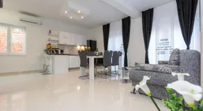 Apartments & Rooms Jure - Image 3