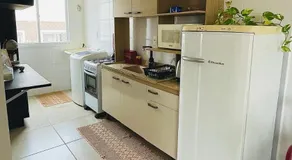 Ap de 2 quartos com AR, wifi e garagem - Bairro tranquilo - Image 3