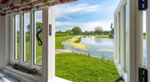 The Shepherds Hut at Anvil House - Image 5