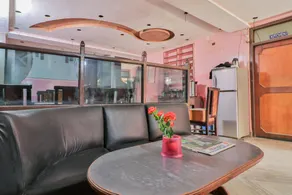 OYO 737 Hotel New Sea Paradise - Image 3