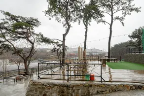 Busan Mandiga Pool Villa - Image 5