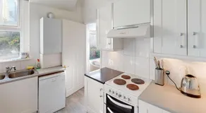 ILFRACOMBE EDEN 2 Bedrooms - Image 3
