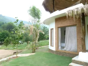 Monoko Porploen Resort Suanphung - Image 4