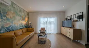 Pine Tree Seaside Apartments 500m to Beach - Image 2