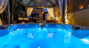 Pool Apartments Julia - Image 2