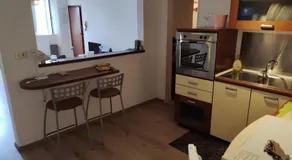 Il grazioso appartamento di Chiara con posto auto privato - Image 3