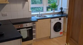Glenclova - No 5 Bellyeoman, bright two bedroom apartment - Image 5