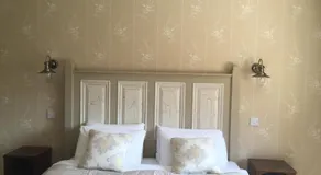 Riverbank, Country Pub and Guesthouse - Image 2