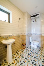 Xuan Mai Guest House Lang Son - Room 1 Double Bed - Image 5
