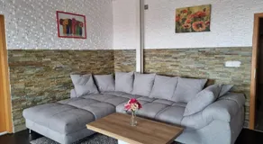 Modern eingerichtete 3-Zi-Ferienwohnung zu vermieten - Image 2