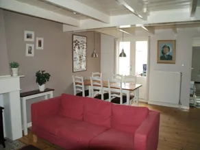 Historic Cottage w Garden - Image 5