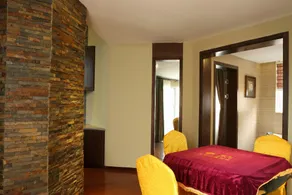 Chongqing Xianyi Holiday Hotel - Image 4