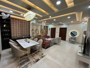 Luxury Stay: Private Home with Jacuzzi & Pool - Image 3