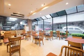Bangkok City Suite - Image 5
