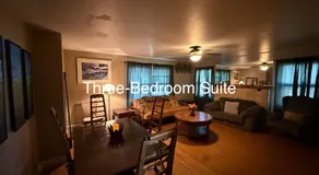 Neon Jungle Hideaway - Image 3