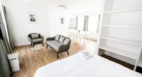 FLATS aparthotel - Image 4